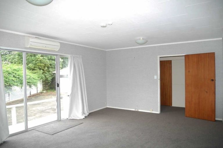 Photo of property in 43 Arawhata Road, Paraparaumu, 5032