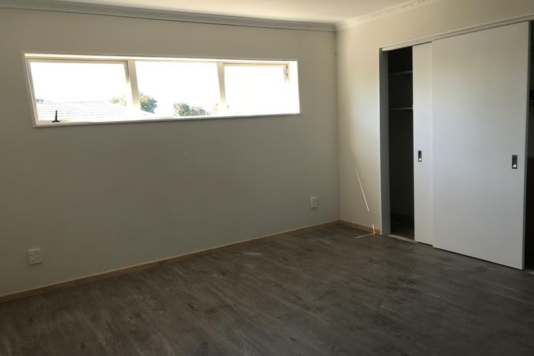 Photo of property in 3 Taatahi Street, Weymouth, Auckland, 2103