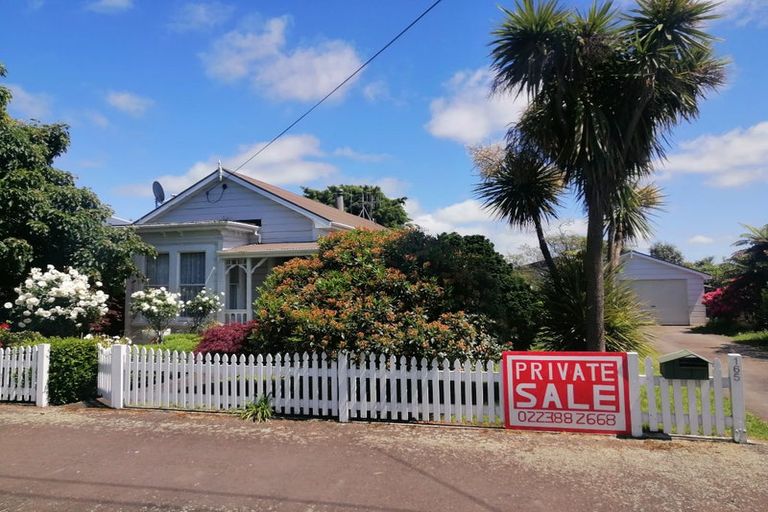 Photo of property in 165 Cambridge Street, Levin, 5510