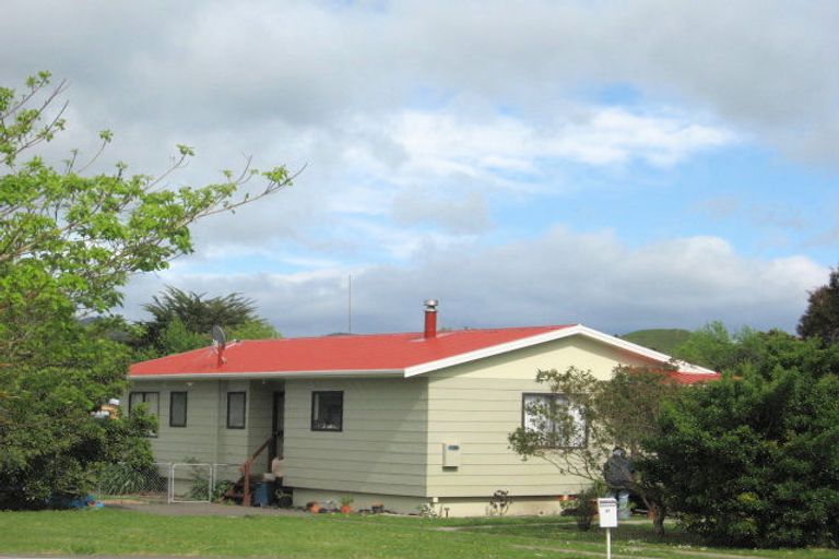 Photo of property in 23 Cook Street, Tolaga Bay, 4077