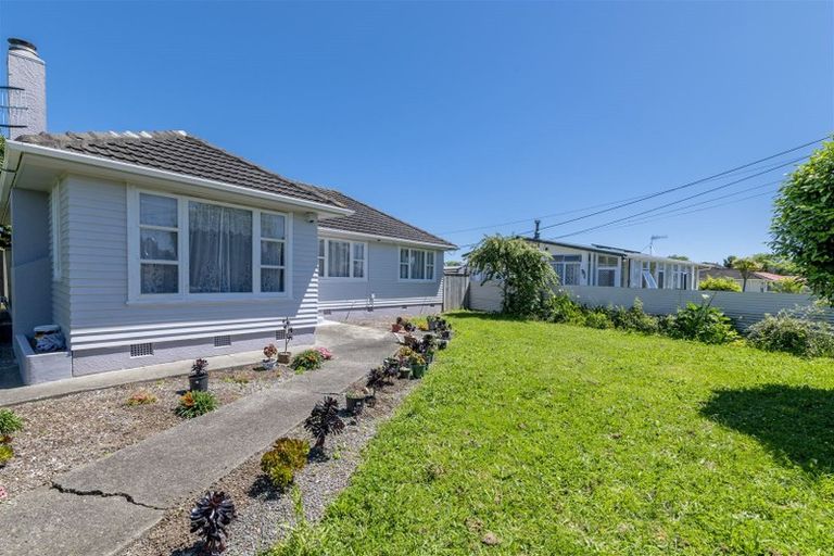 Photo of property in 2 William Street, Levin, 5510