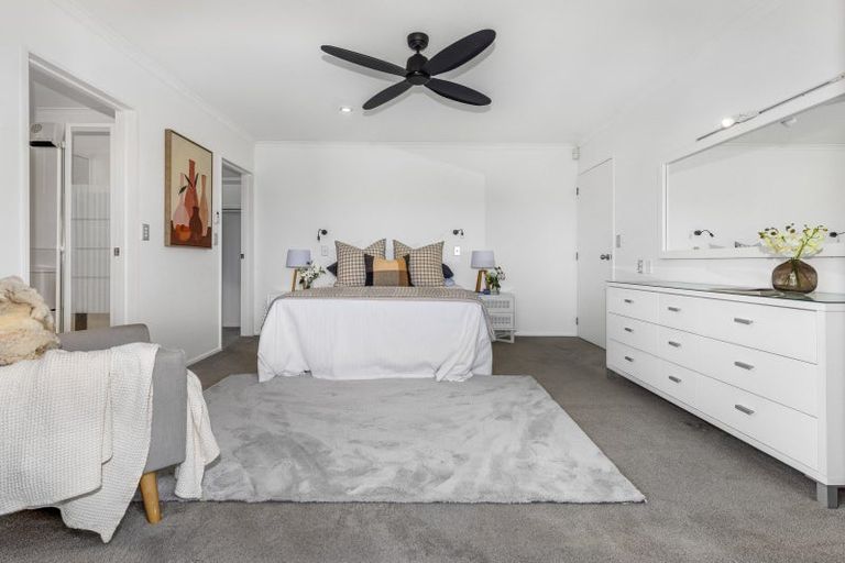 Photo of property in 6 Mariners Way, Whitby, Porirua, 5024