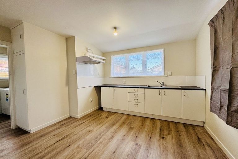 Photo of property in 28 Shakespeare Road, Waltham, Christchurch, 8023