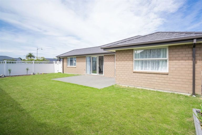 Photo of property in 14 Saxby Lane, Halswell, Christchurch, 8025