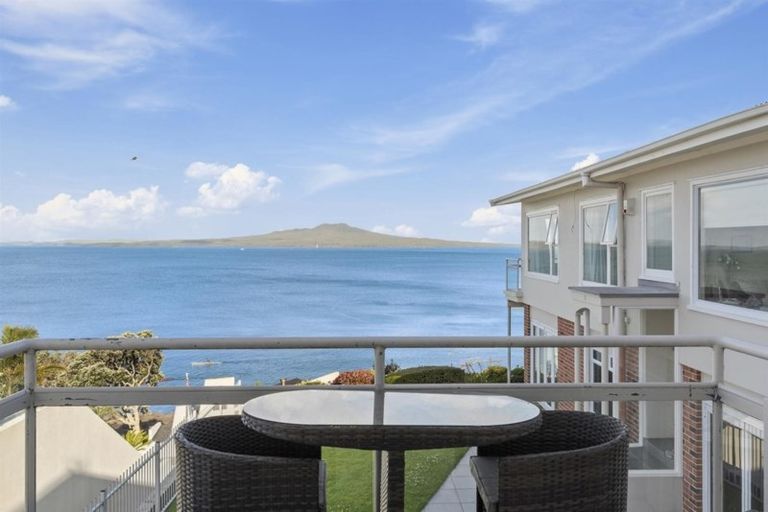 Photo of property in 5/241 Hurstmere Road, Takapuna, Auckland, 0622