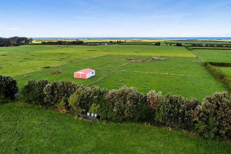 Photo of property in 1277 South Road, Manaia, Hawera, 4678