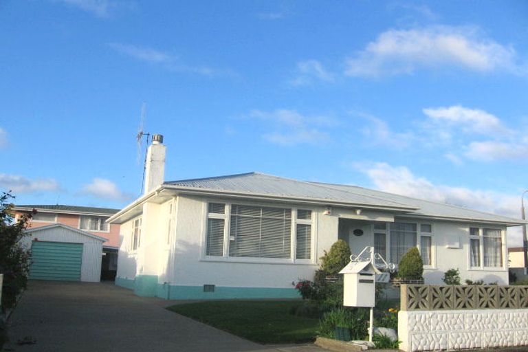 Photo of property in 11 Forbury Avenue, Takaro, Palmerston North, 4412