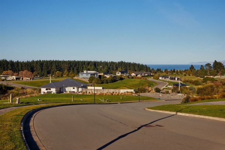 Photo of property in 11 Knowles Crescent, Kaikoura Flat, Kaikoura, 7371