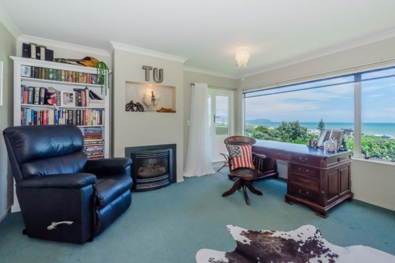Photo of property in 9 Jeep Road, Raumati South, Paraparaumu, 5032
