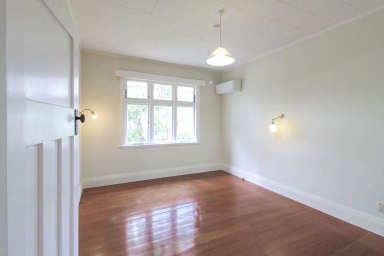 Photo of property in 34 Birdwood Road, Waterloo, Lower Hutt, 5011