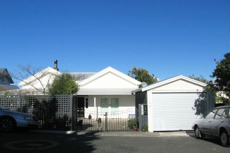 Photo of property in 4 Elizabeth Road, Bluff Hill, Napier, 4110