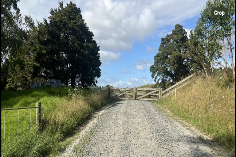 Photo of property in 492 Wairere Road, Paparoa, 0571