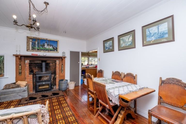 Photo of property in 1 Hadfield Street, Patea, 4520