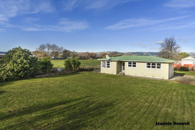 Photo of property in 582-588 Napier Road, Whakarongo, Palmerston North, 4470