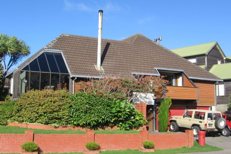 Photo of property in 20 Lakewood Avenue, Churton Park, Wellington, 6037