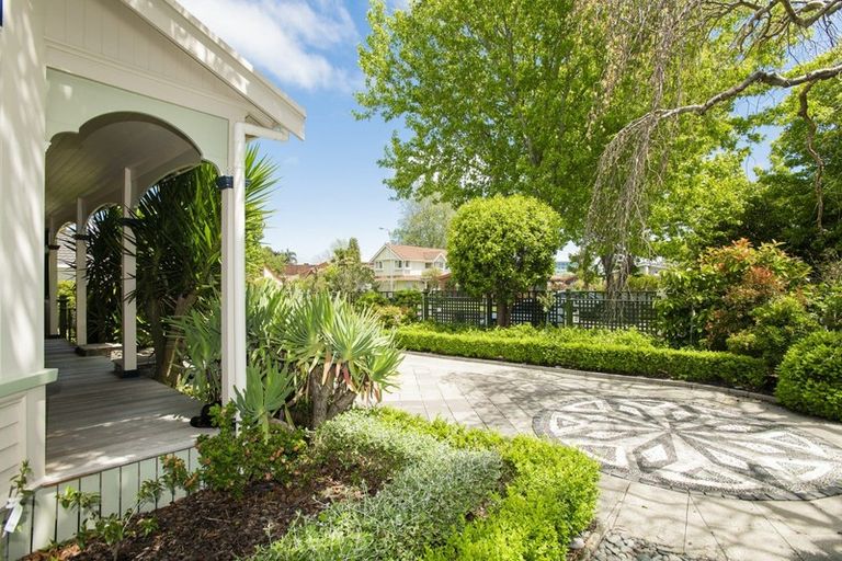 Photo of property in 27 Stout Street, Whataupoko, Gisborne, 4010
