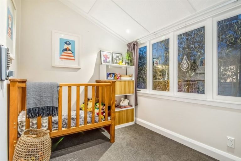 Photo of property in 2/221 Onewa Road, Birkenhead, Auckland, 0626