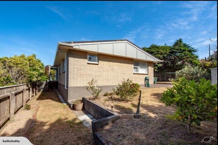 Photo of property in 17 Hawtrey Terrace, Churton Park, Wellington, 6037