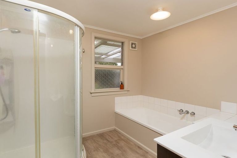 Photo of property in 6 Paul Street, Waimate, 7924