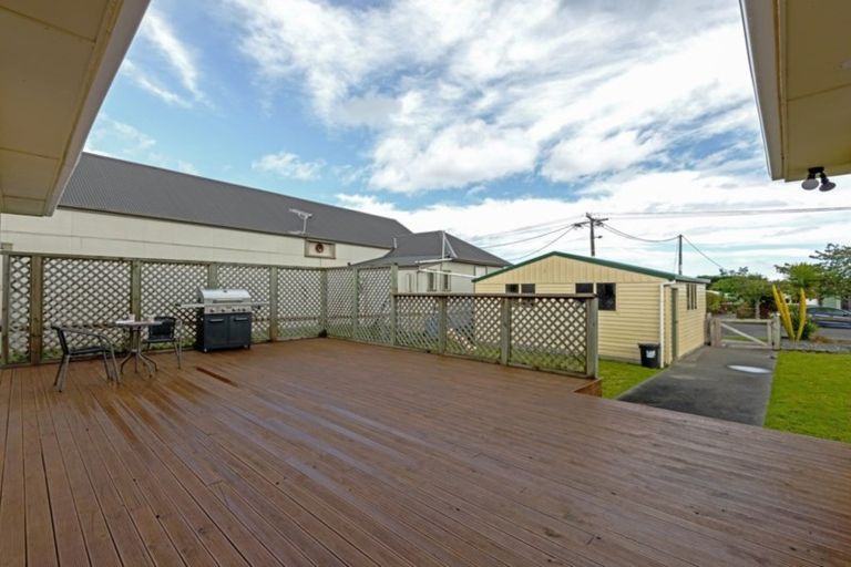 Photo of property in 16 Tamar Street, Rongotea, 4476
