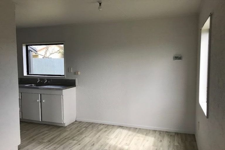 Photo of property in 43 Ramsey Crescent, Flaxmere, Hastings, 4120