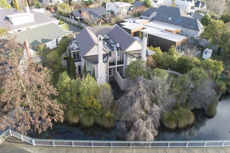 Photo of property in 2/37 Poynder Avenue, Merivale, Christchurch, 8014