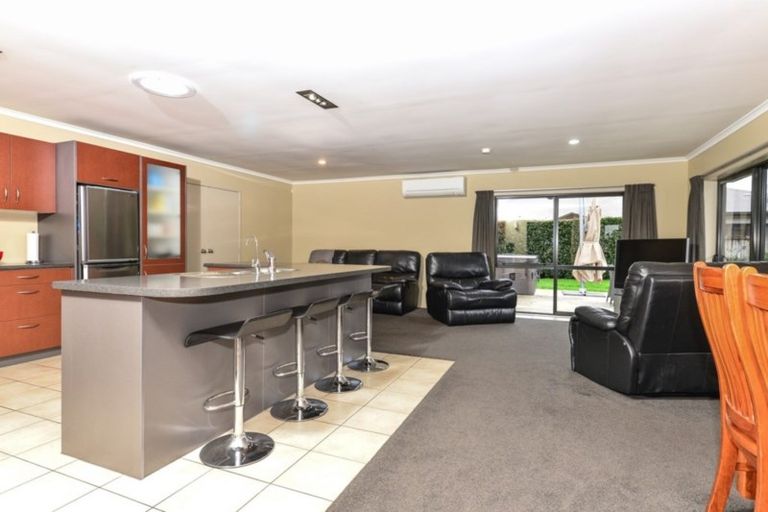 Photo of property in 13 Cranmer Close, Rototuna North, Hamilton, 3210