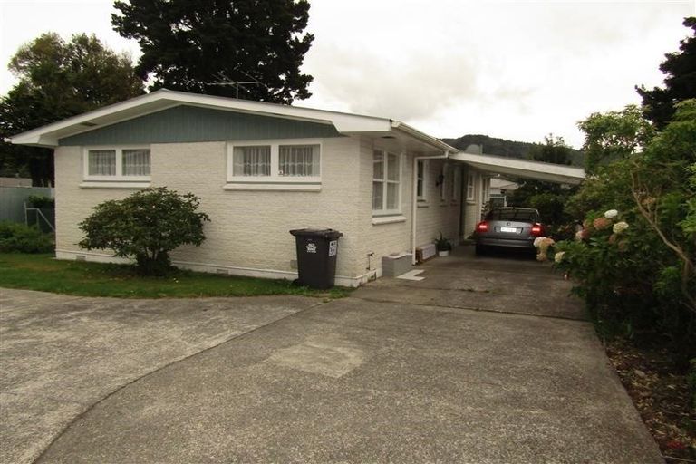 Photo of property in 26 Riversdale Road, Clouston Park, Upper Hutt, 5018