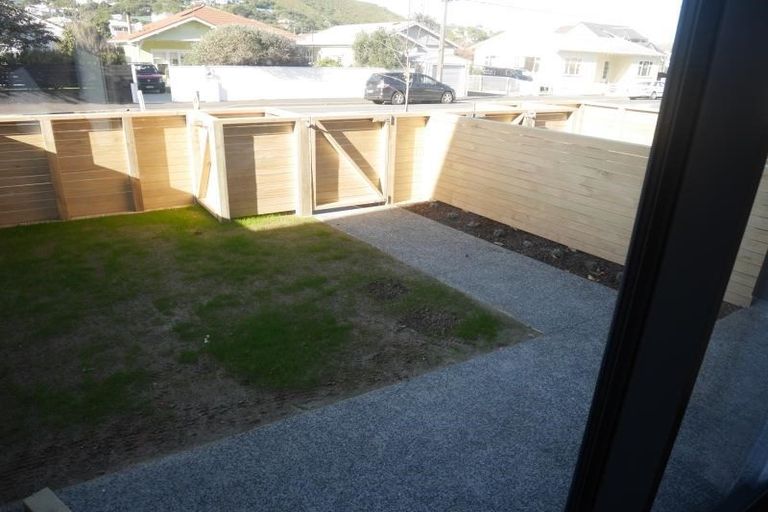 Photo of property in 3/74 Derwent Street, Island Bay, Wellington, 6023