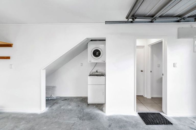 Photo of property in 4/1010 Colombo Street, St Albans, Christchurch, 8014