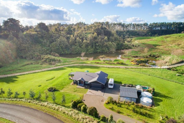 Photo of property in 147 Albert Road, Tokomaru, Palmerston North, 4474