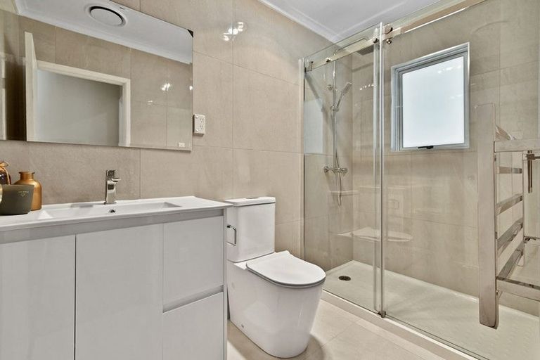 Photo of property in 31 Ilford Crescent, Mangere, Auckland, 2022