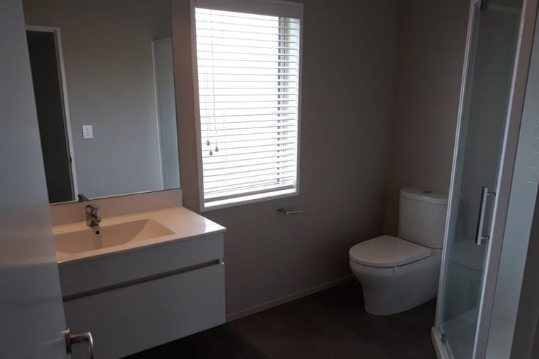 Photo of property in 2 Westpark Drive, Burnside, Christchurch, 8053