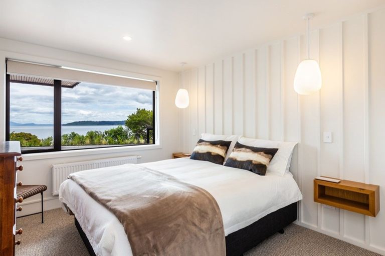 Photo of property in 224 Lake Terrace, Waipahihi, Taupo, 3330