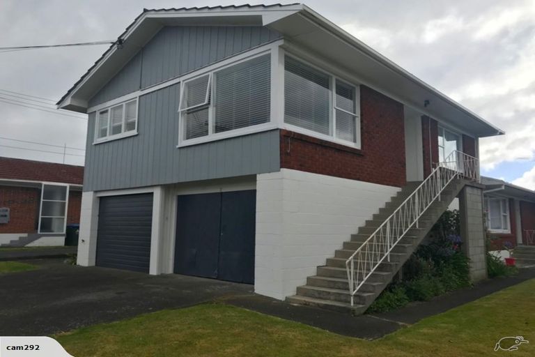 Photo of property in 1/14 Dinglebank Road, Mount Wellington, Auckland, 1060