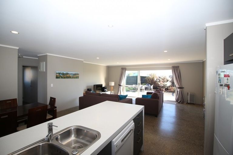 Photo of property in 116 Rangiora Crescent, Matarangi, Whitianga, 3592