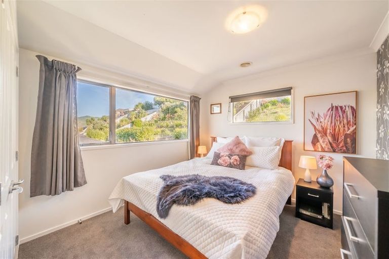 Photo of property in 12 Dusky Crescent, Aotea, Porirua, 5024