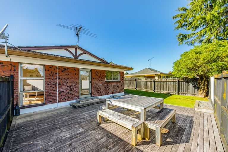 Photo of property in 1/22 Beaumaris Way, Conifer Grove, Takanini, 2112