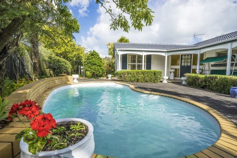 Photo of property in 113 Porritt Avenue, Chatswood, Auckland, 0626