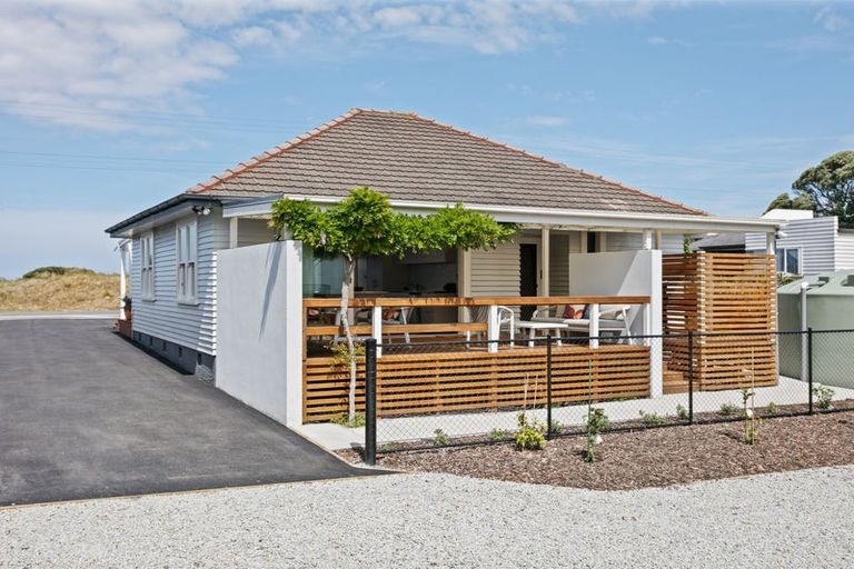 Photo of property in 28a Moana Road, Okitu, Gisborne, 4010