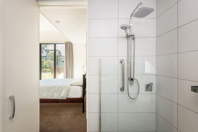 Photo of property in 3 Plumwood Lane, Cashmere, Christchurch, 8022