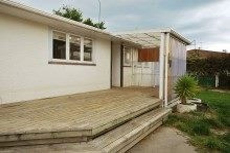 Photo of property in 52 Fergusson Street, Solway, Masterton, 5810
