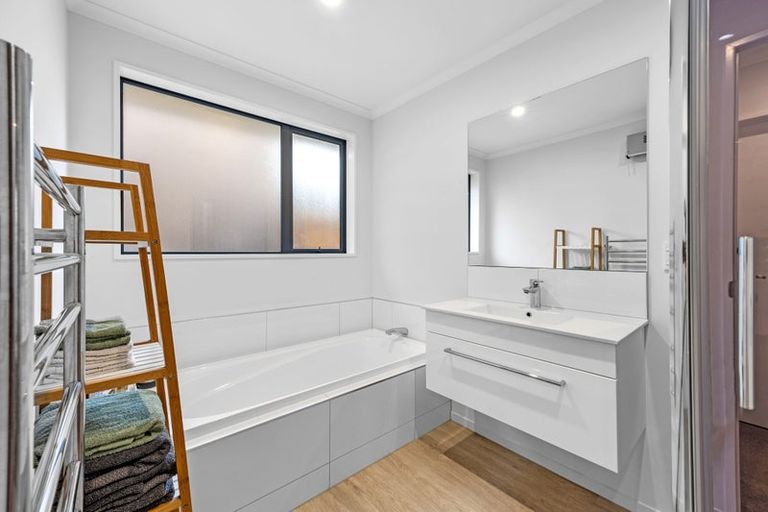 Photo of property in 30 Sholto Duncan Crescent, Halswell, Christchurch, 8025