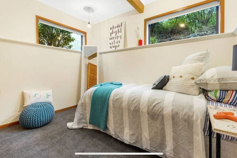 Photo of property in 17 Phillip Avenue, Glen Eden, Auckland, 0602