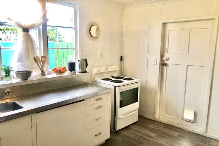 Photo of property in 72 Roberts Street, Waihi, 3610