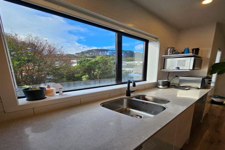 Photo of property in 4b Regent Street, Newtown, Wellington, 6021