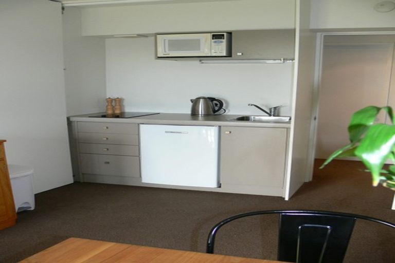 Photo of property in 8 Amherst Place, Cashmere, Christchurch, 8022