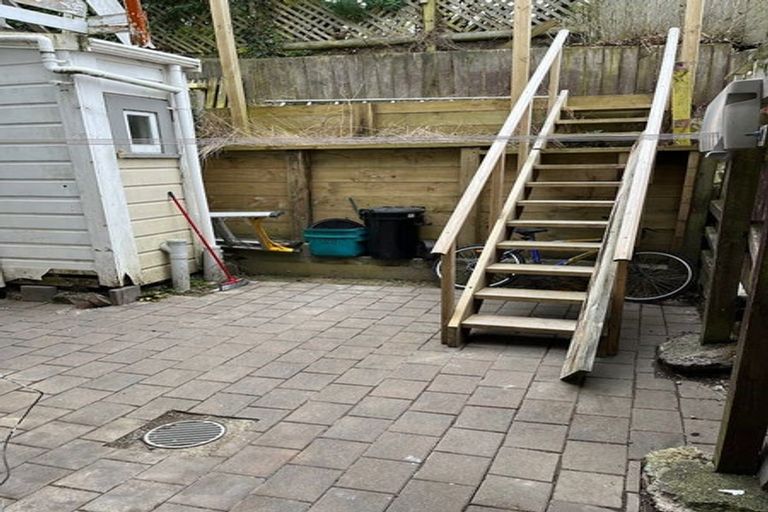 Photo of property in 28 Macdonald Crescent, Te Aro, Wellington, 6011