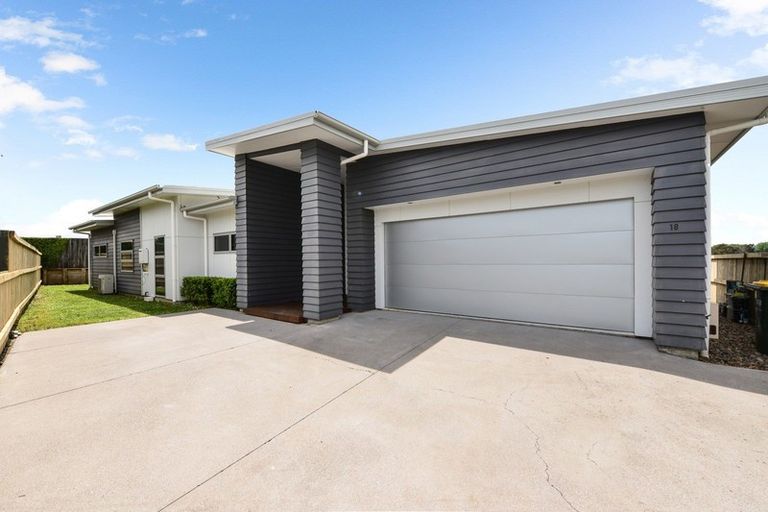 Photo of property in 18 Castleton Way, Flagstaff, Hamilton, 3210