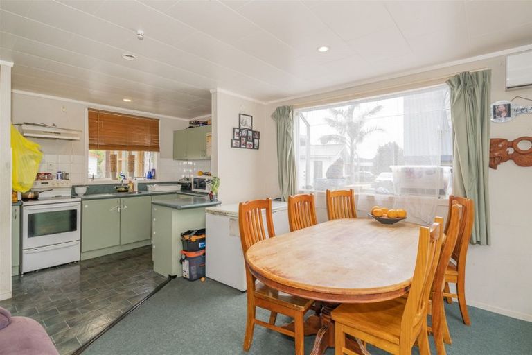 Photo of property in 66 Robinson Road, Whitianga, 3510